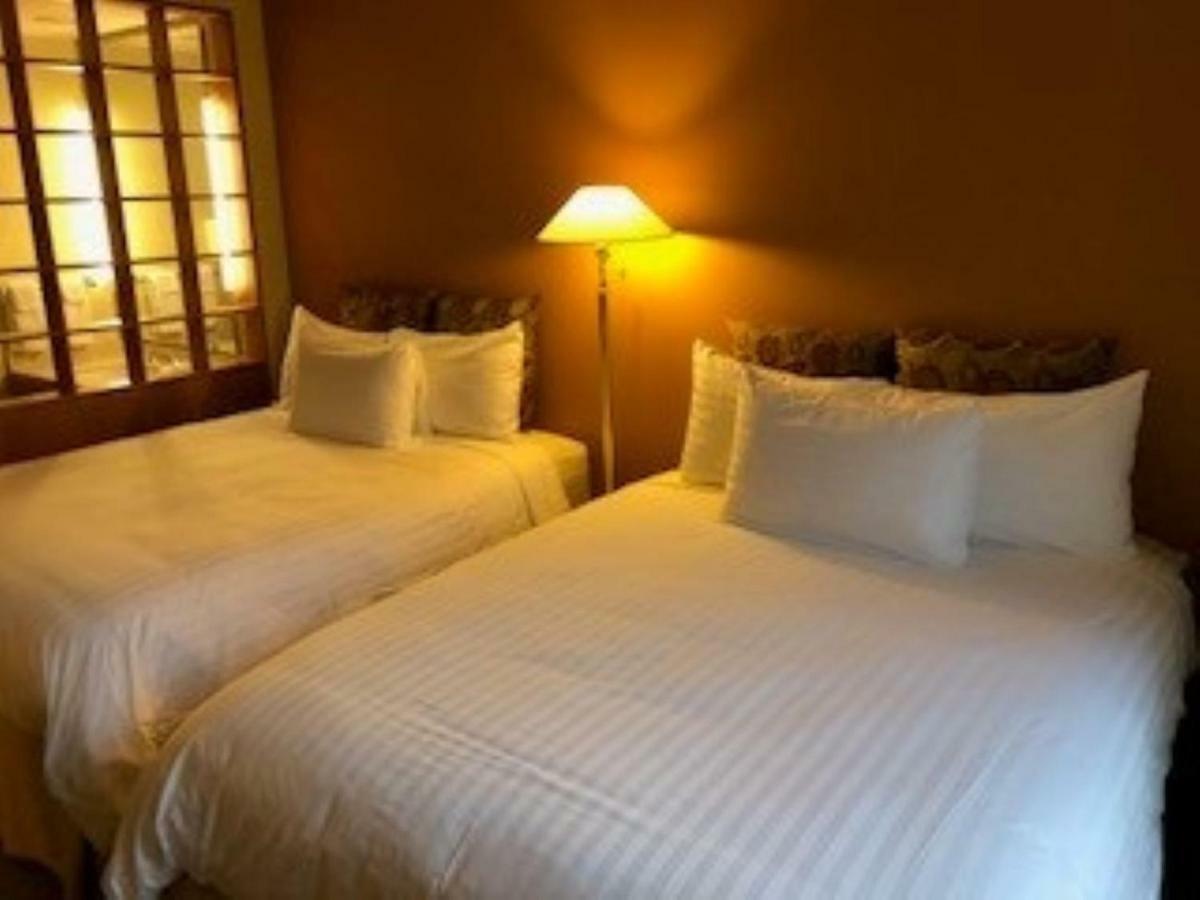 Palisades Premier Conference Center Hotel ภายนอก รูปภาพ